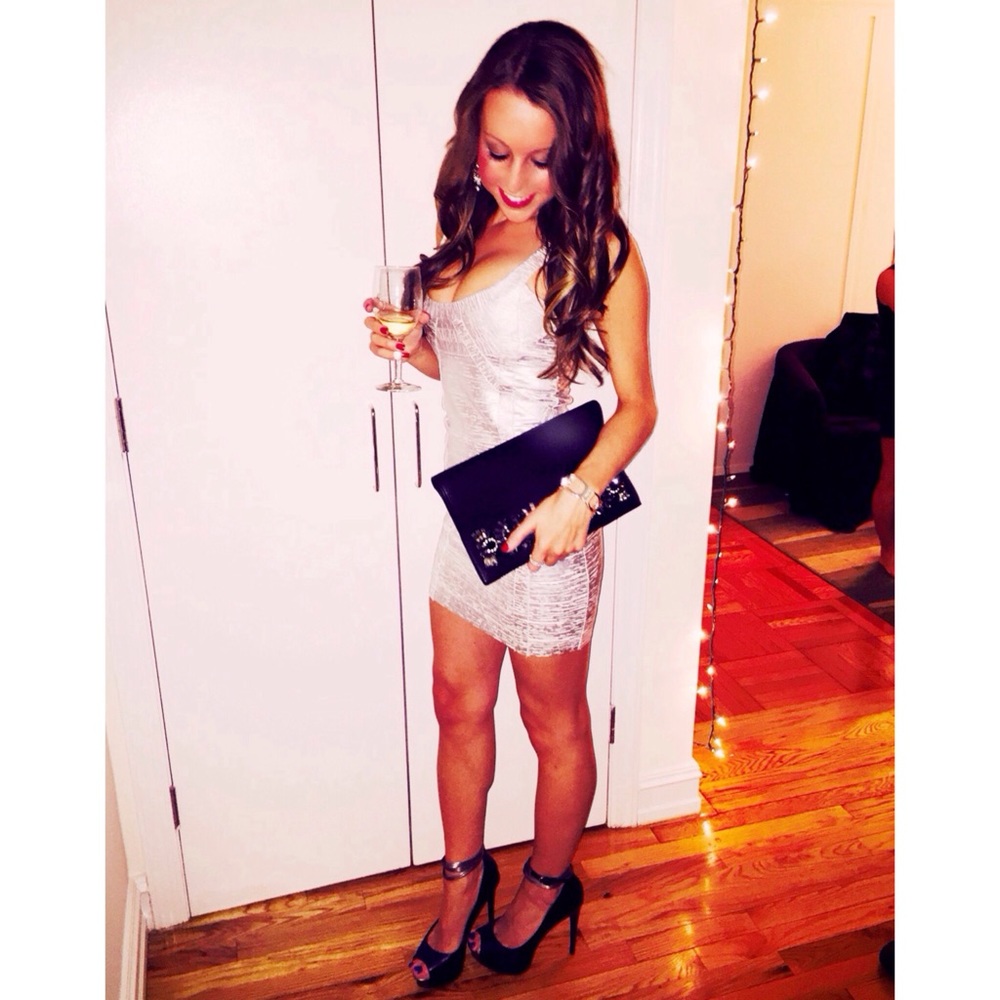 BEBE- Perfect NYE dress!✨